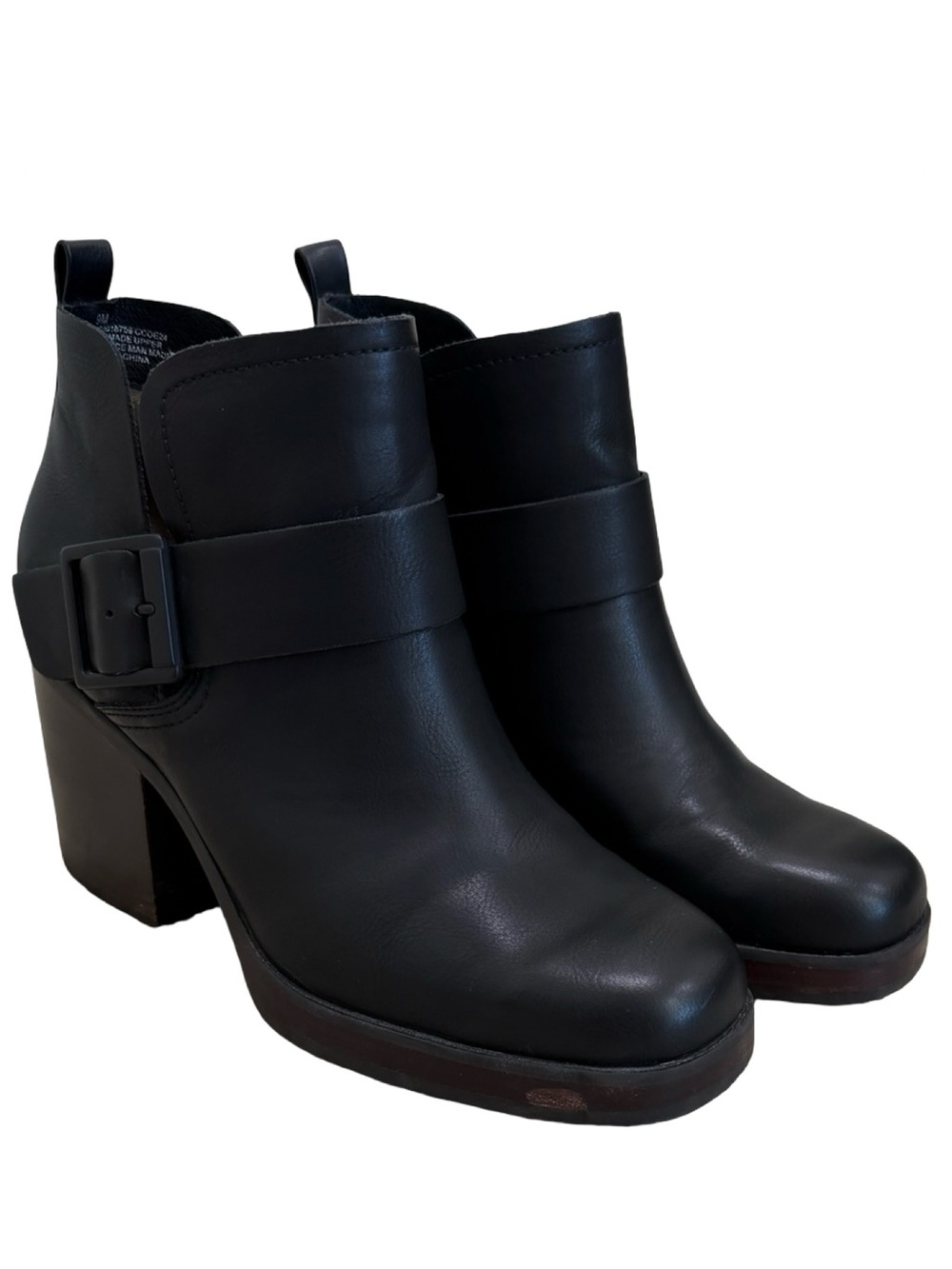 Korks Kari Block Heel Bootie In Black